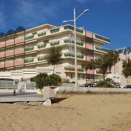 En Rez-de-jardin, 2 Couchages, A 10m De La Du Lavandou, Parking, Clim, Tennis. - Fr-1-803-10 Apartamento Le Lavandou